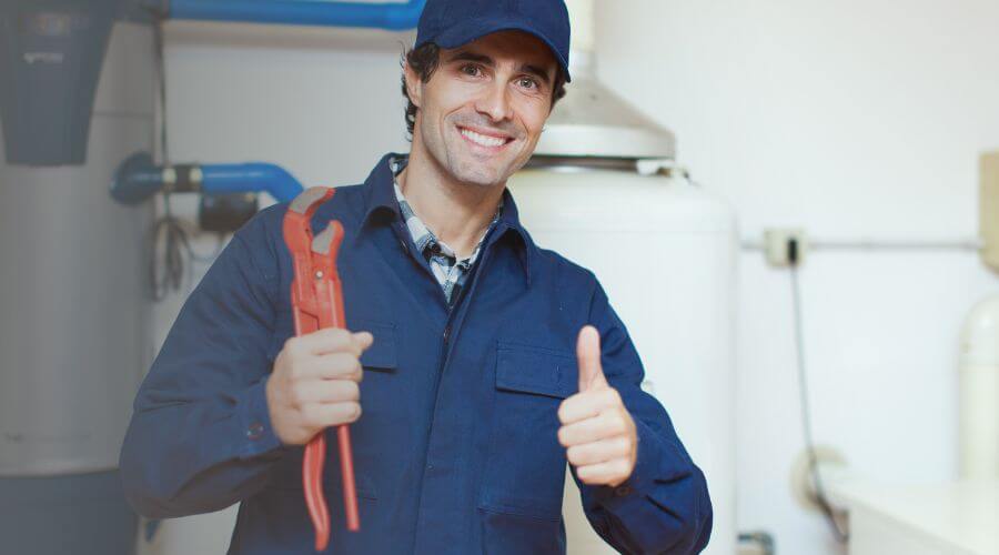 Professional expert plumbing services in Delong, IN